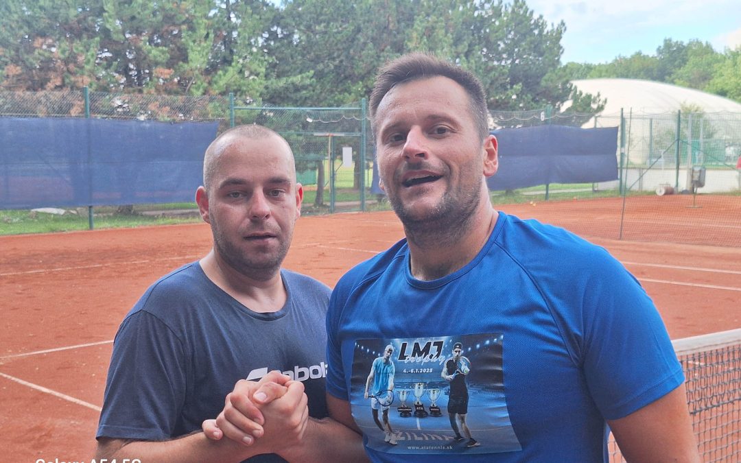 amatersky tenisovy zapas Hudák vs Paločný